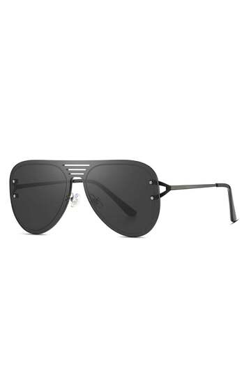 Arkaan Men's sunglasses with an attractive design