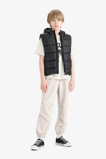 DeFacto Water Repellent Hooded Black Boy's Vest C4334A8/Bk27