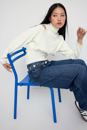 Trendyol Collection Teen Ecru 2-Piece Soft Textured Crop Top with Tassels- Inside Fitted Knitwear Sweater-Blouse Set Twoaw26Kz00011