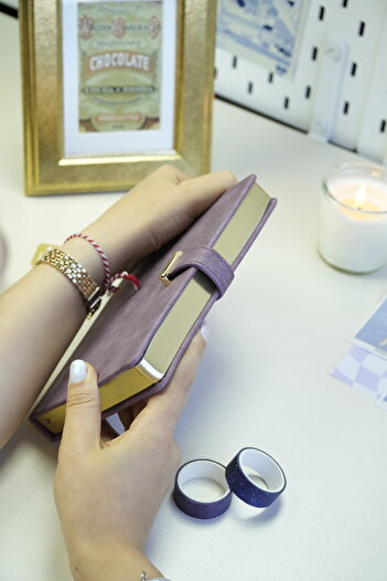 Victoria's Journals Diary with Lock, Notebook 13X18 Cm. Hush