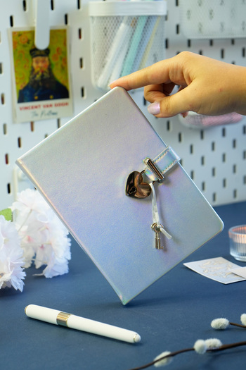 Victoria's Journals Diary with Lock, Notebook-Metallic- Boxed 13X18 Cm. Hush