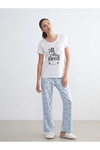 LC Waikiki Timeless Recommendations from Timeless Store |   Crew Neck Printed Women's Pajama Set