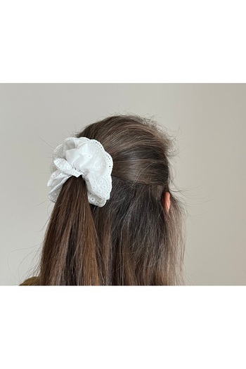 OIA Atelier Swan Ballet Scrunchie Rubber Buckle