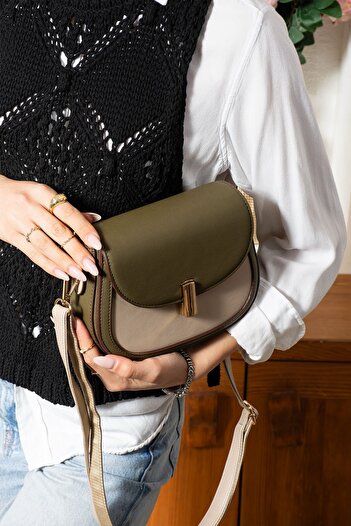 Çanta Trend Lock Detailed Long Strap 4 Compartment Lined Crossbody and Shoulder Bag 712