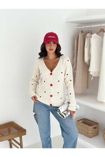 b buhari bykoc Soft Textured Heart Buttoned Cardigan