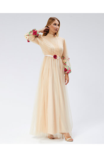 Asees Balloon Sleeve Tulle Flower Detail Embroidered Hijab Evening Dress