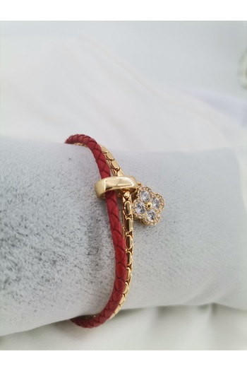 Hobimos Stylish Steel Tip Bracelet with Leather
