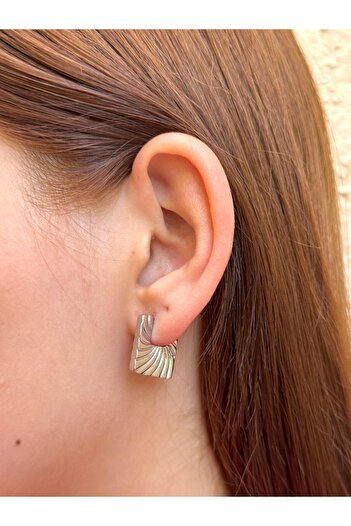BY YASİN TOPÇU Wave Textured Square Earrings – Silver