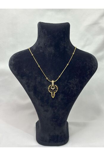 Store Kadın Gold Akrep Figürlü Kolye Özgün ve Şık Tasarım