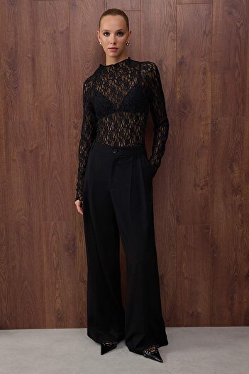 Trendyol Collection Black Fitted/Slim Fit Raglan Sleeve Lace Long Sleeve Stretch Knitted Blouse Twoaw26Bz00048