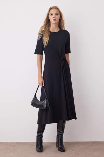 Trendyol Collection Black Thick Fabric Three Quarter Sleeve Twist Detail A-Line/A-Line Open Straight Midi Knitted Dress Twoaw26El00123