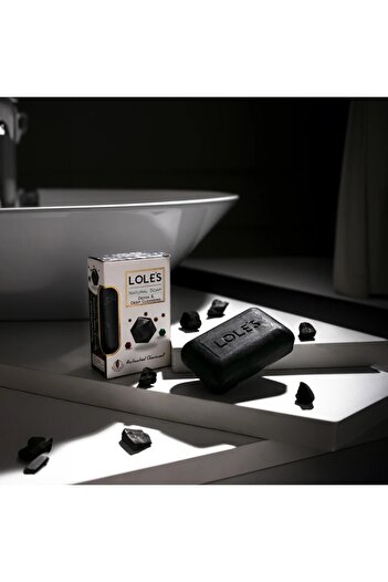 Lole's Luxury Pure Natural Soap, Activated Charcoal Beauty Bar, 150g