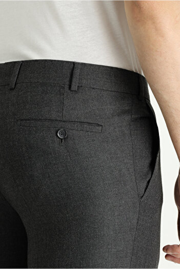 Kiğılı Relaxed Fit Rahat Kesim Likralı Klasik Kumaş Pantolon