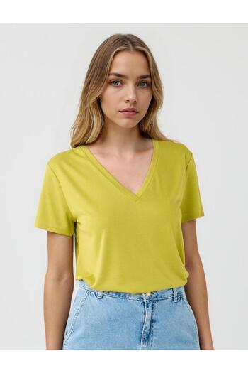 Jimmy Key Light Green V-Neck Short Sleeve Knitted Modal T-Shirt