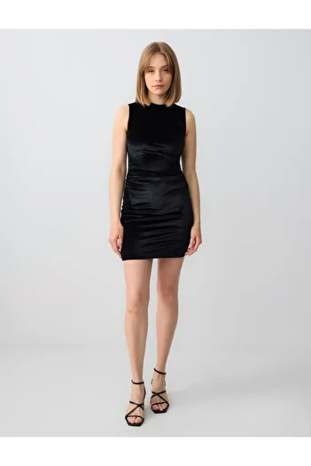 Jimmy Key Black Slim Fit Round Neck Sleeveless Knitted Mini Dress