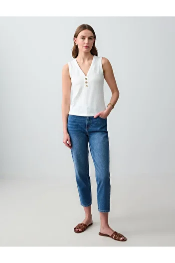 Jimmy Key Ecru V-Neck Button Detailed Sleeveless Knitted Blouse