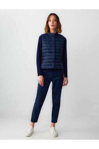 Jimmy Key Navy Blue Zippered Sleeveless Puffer Vest with Snap Detail