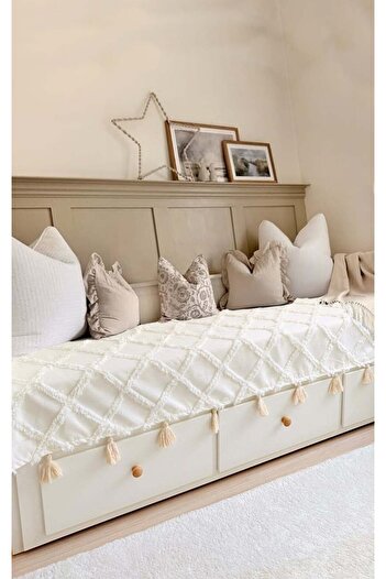 Divanest Tasseled Nordic Hemnes Divan Cover Chenille Pique, Bedspread Ecru