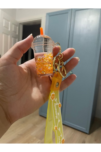Kant Store Luxury Keychain with Water and Beads and Bag Charm