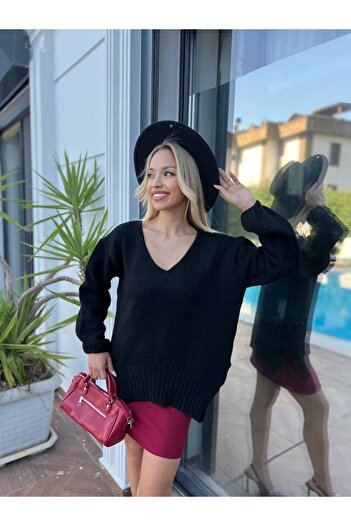 For Angels V-Neck Oversize Sweater with Back Bow Tie Accessory