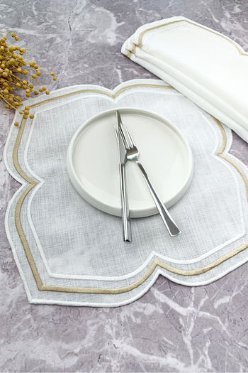WEARE2 White Beige Colored Moonrise Embroidered 4 Pieces American Service