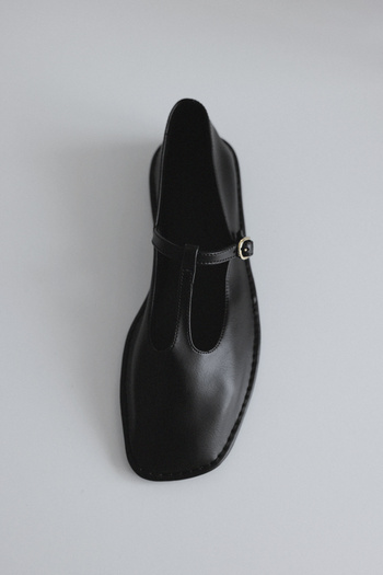 LUTVELIZADE Babet 2523 - Blunt Black Women's Ballerinas with Windows