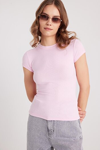 Tudors Kadın Regular Fit Klasik Kesim Bisiklet Yaka Viskon Kumaş Ultra Soft Pembe Tişört