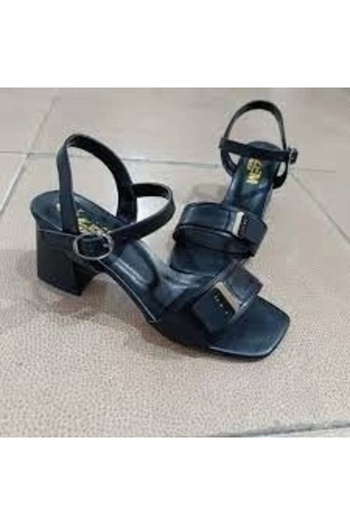 Işıltı kidss Ruty Black Leather Heeled Shoes