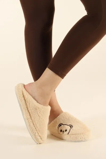 Beyond Women's Beige Teddy Bear Furry House Slippers Bynday01