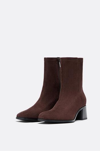 Stradivarius Leather heeled ankle boots
