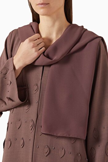 Rauaa Official İşlemeli Abaya ile Şıklığı Yakalayın İnce Keten Karışımı ve Modern Tasarım Püf Noktaları