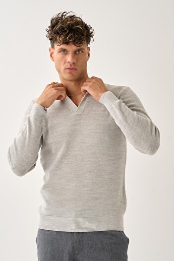ALEXANDERGARDI V Detailed Polo Neck Sweater