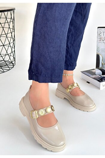 Erbilden Okira Beige Patent Leather Oxford Shoes