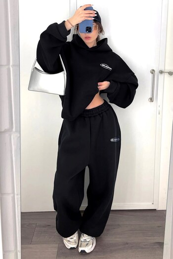 The Champ Clothing Σετ αθλητικών φορεσιών Unisex Oversize Illusion Champ με στάμπα μαύρο – Φούτερ με κουκούλα, ελαστικό κάτω μέρος, 3-κλωνο φλις