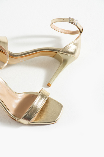 es exello Tokyo Mini Single Strap Gold Shoes