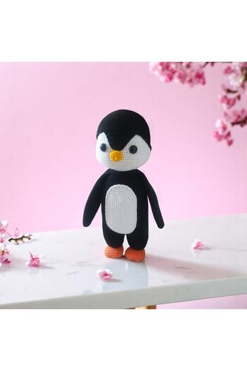 STOREMAX Snshop and Playmate Amigurumi Toy (Penguin) 467437