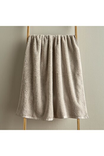 Generic Cloud 450 GSM Microcotton Bath Sheet - 82x160 cm