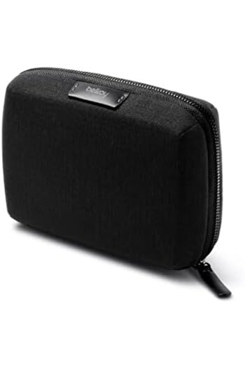 Bellroy Tech Kit Compact (charger, cables, mouse, powerbank, USB keys, dongles) - Black