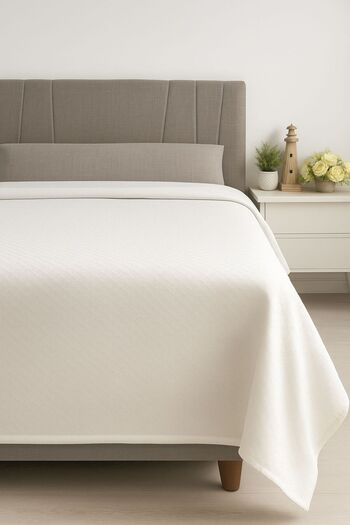 OTELVIO White Diamond Patterned Hotel Pique Single