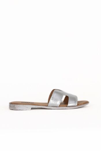Bueno Shoes Silver Shiny Leather Women's Flat Slippers 01Wq2015