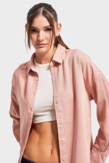 its basic Γυναικείο πουκάμισο Oversize από οργανικό βαμβάκι υφασμάτινο βισκόζη σε χρώμα πούδρα 6s5-21