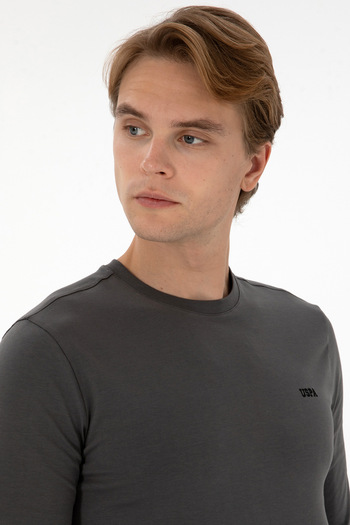 U.S. Polo Assn. Men's Slim Fit Crew Neck Gray Single Jersey Basic Sweatshirt 50313744-Vr024