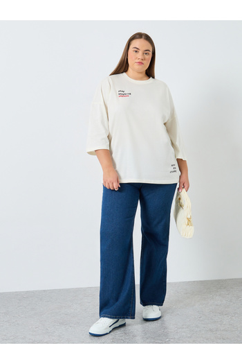 Styli Plus Size Cream Slogan Print T-Shirt