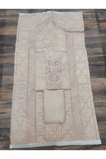 Generic Distinctive women's prayer set