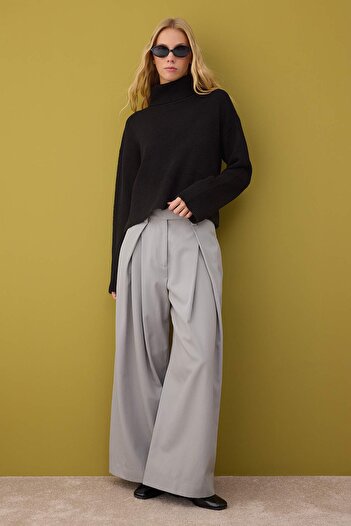 Trendyol Collection Black Wool Basic Soft Textured Wide Fit Knitwear Sweater Twoaw26Kz00211