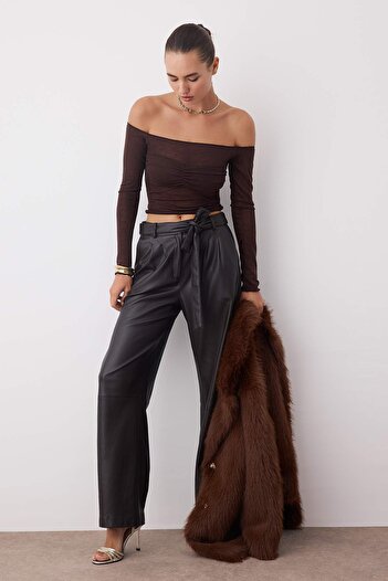 Trendyol Collection Brown Carmen Collar Knitted Party Blouse Tpraw26Bz00041