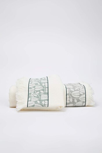 TRENDYOLMİLLA HOME Set of 2 Jacquard and Tassel Detailed Boho Face 50X70Cm & Bath 70X140Cm Towels Tphaw26Hvl00001