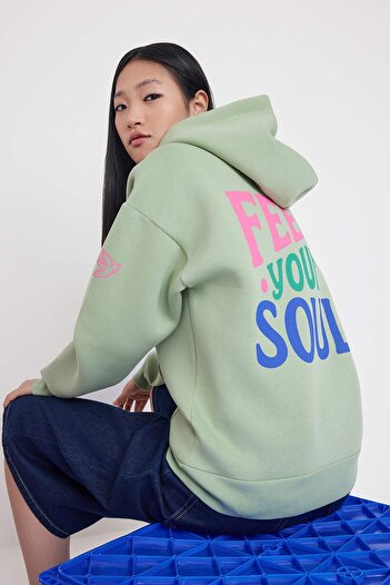 Trendyol Collection Mint Oversize/Wide Fit Back Printed Thick Fleece Inside Knitted Sweatshirt Twoaw26Sw00109