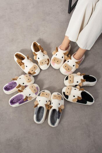 Gofeel Harajuku Tatlı İnek Yumuşak Tüylü Pofuduk Peluş Panduf Terlik