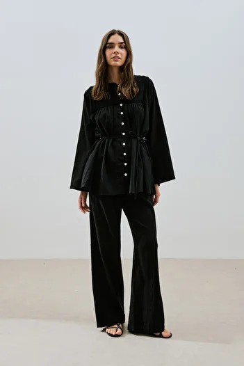 Manuka Textured Embroidered Shirt Black